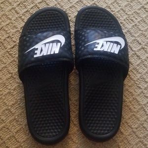 Nike slides